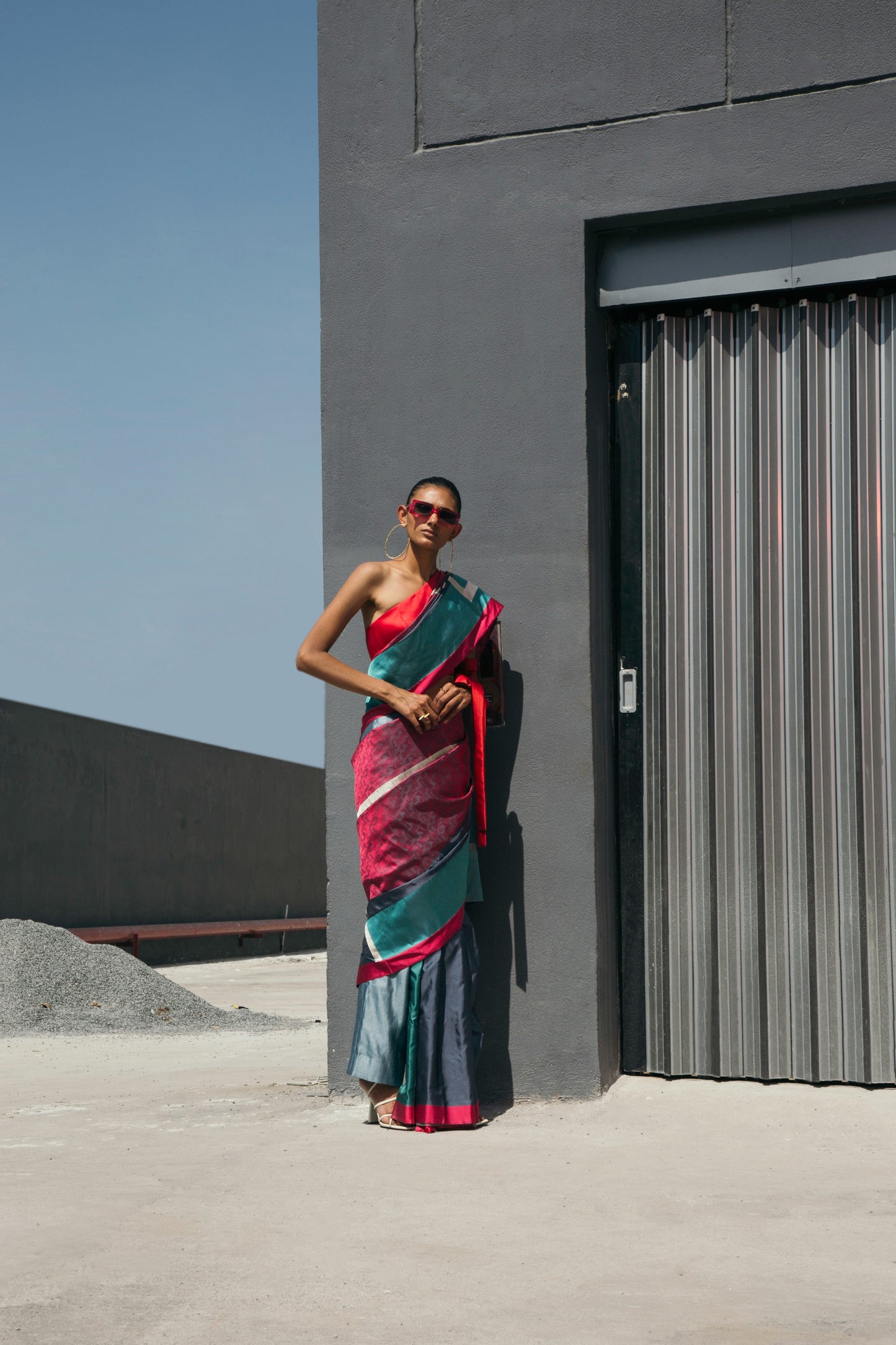 Cool Gray Psychdelic Sari