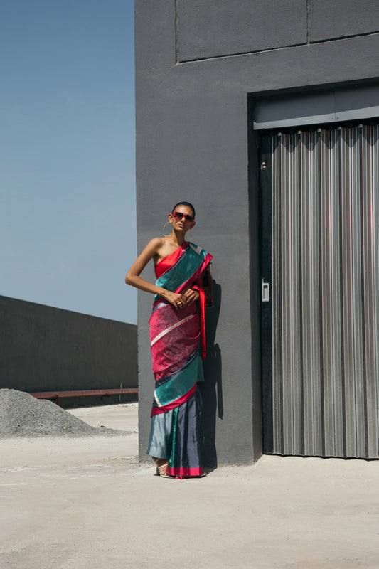 Cool Gray Psychdelic Sari