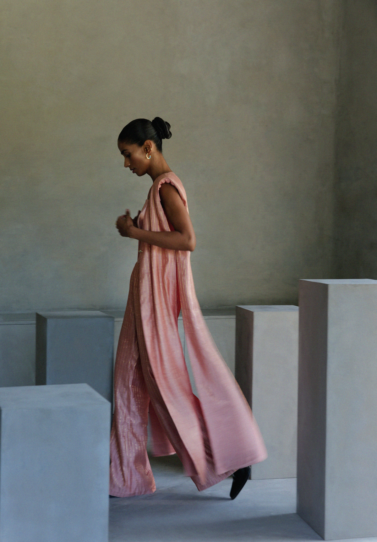 Peach Blossom Cape With Pants